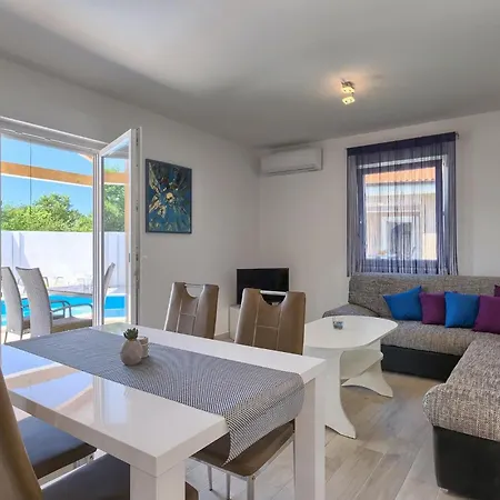 Trusina Holiday home *