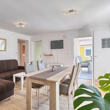 Holiday home Trusina *